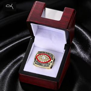 Anello Personalizzabile all'Ingrosso dei Washington Redskins Campioni del 1982, Placcato Argento 925, Stile Hip-Hop e Rock, con Cristalli e Strass - Product Image 5