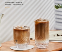 Gelas Tumbler Kaca Model D&Z DZ00290 Bentuk U Motif Bunga Timbul Pola Garis-Garis Dapat Ditumpuk Portabel untuk Kopi Bisnis Grosir