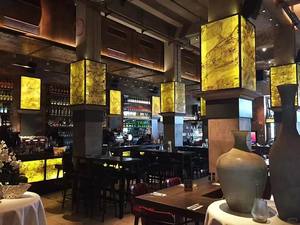 Paneles de Piedra Translúcidos Retroiluminados Grandes de 610 mm x 1220 mm, Cuarcita Flexible, Estilo Moderno, Personalizados para Decoración de Baños - Product Image 1