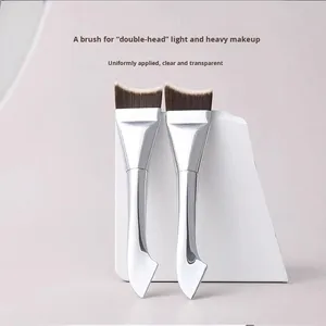 Brocha de maquillaje de doble punta con forma de cola de sirena, brocha curva para base, brocha para mascarillas, brocha de maquillaje con raspador. - Product Image 4