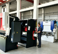 Presse plieuse CNC SRP 4020 SORUI 400KN 2000mm entièrement automatique synchronisée à servomoteur, contrôlée par PLC, à économie d'énergie, pour acier inoxydable