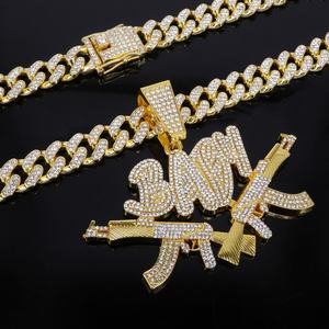 จี้เพชรรูปปืนคู่พร้อมจี้โลหะผสมชุบทองอย่างทันสมัยสำหรับผู้ชายผู้หญิงแนวสตรีทสไตล์ฮิปฮอปแฟชั่น - Product Image 6