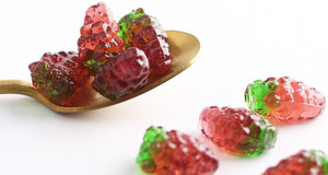 Vente chaude Halal Mix Fruit Forme <span class=keywords><strong>de</strong></span> raisin 3D Gummy multicolores à mâcher Bonbons aux fruits Snack chinois - Product Image 4