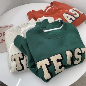 Hoodie Bordir Handuk Ukuran Besar Logo Kustom Hoodie Pria Hoodie Tanpa Tali Tambalan Bordir Chenille - Product Image 1