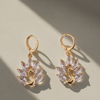 Nouvelles boucles d'oreilles créoles vintage en laiton doré avec zircons pour femme, design tendance, fabriquées en Chine, idéales pour un anniversaire