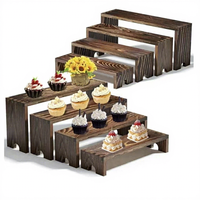 Présentoir créatif à plusieurs niveaux en bois massif avec vitrine étagée pour gâteaux et événements festifs sur table