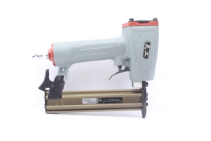 Industrial DIY F30 Brad Nailer Herramientas <span class=keywords><strong>de</strong></span> aire Clavadora neumática Cartucho <span class=keywords><strong>de</strong></span> aleación <span class=keywords><strong>de</strong></span> aluminio <span class=keywords><strong>para</strong></span> madera Herramientas <span class=keywords><strong>de</strong></span> clavadora Brad <span class=keywords><strong>de</strong></span> alto rendimiento - Product Image 3