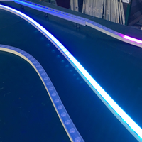 Projecteur mural LED flexible 24W RGBW extérieur IP67 en silicone, pliable à 360°, 90 CRI, éclairage architectural haute fidélité des couleurs 5m