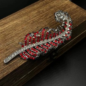 Broche de Pluma con Flor de Cristal Rojo Vintage, Elegante y Bonito, Regalo de Joyerí<span class=keywords><strong>a</strong></span> para Mujer - Product Image 1