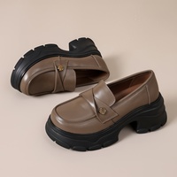 Mocassins en cuir pleine fleur de style britannique pour femmes, semelle épaisse et souple surélevée, chaussures polyvalentes décontractées pour le printemps et l'automne