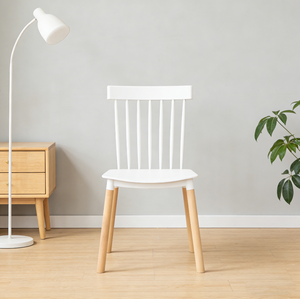 <span class=keywords><strong>Chaise</strong></span> de salle à manger <span class=keywords><strong>scandinave</strong></span> contemporaine avec dossier à lattes et pieds en bois de hêtre massif pour applications intérieures modernes - Product Image 1