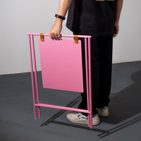 Présentoir pliable rose 70x50cm, enseigne de sol en métal, logo personnalisé, signalisation de café