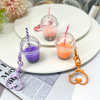 Porte-clés mignon en résine en forme de tasse de bubble tea, pendentif coloré en forme de cœur avec fermoir à ressort, thé au lait Boba, cadeau frais et naturel Kawaii