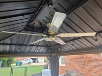 Ventilateur de plafond solaire DC extérieur 40W avec panneau solaire et pales bronze de 52 pouces pour gazebo, serre et abri à outils