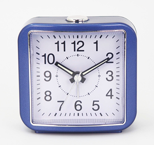 Reloj despertador silencioso cuadrado de 3.5 pulgadas Deep Blue con luz nocturna para la mesita de noche de los niños. - Product Image 1