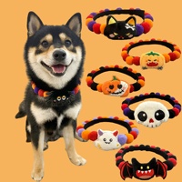 Collier pour animaux de compagnie Halloween en laine avec pompons moelleux et motifs citrouille et fantôme – Adorable accessoire de collier pour animaux