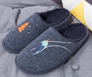 260731 Échantillons Gratuits de Chaussons Personnalisés, Chaussons en Peluche, Chaussons Brodés pour Hommes, Coffrets Cadeaux - Product Image 5