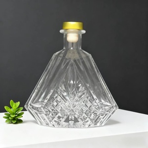 Botella de Licor de 200 ml al por Mayor, Botella de Vidrio Transparente para Whisky, <span class=keywords><strong>Vodka</strong></span>, Tequila, Brandy, Ginebra, Logotipo Personalizado, Suministro Directo de Fábrica - Product Image 1