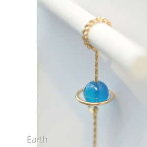 Elegante Portasigarette in Metallo a Forma di Pianeta Blu, Accessorio Moderno per Donne - Product Image 6