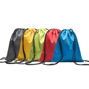 Sac à dos de sport en polyester 210D, personnalisable avec logo, imprimé coloré, imperméable, avec cordon de serrage – Article promotionnel en promotion - Product Image 2