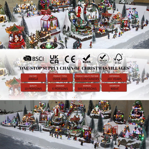 Christmas Mountain Village con luz Led y esquí Patinadores en movimiento Artesanía de resina Navidad - Product Image 3