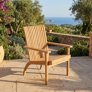Le fauteuil Seville rehausse les espaces de vie grâce à son design élégant, son confort doux et sa fabrication de qualité supérieure. - Product Image 2