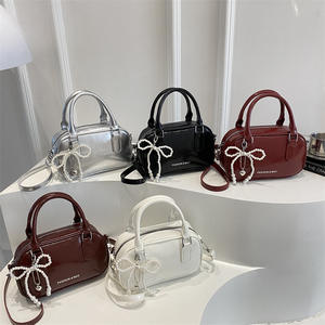 Wholesale Fashionable Simple <b>Small</b> Square Women's New Style Pearl Bow Zipper Closure Shoulder <b>Crossbody</b> <b>Handbag</b> - Product Image 1