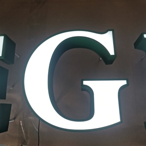 Enseigne lumineuse LED extérieure en acrylique Cosun, logo personnalisé, enseigne métallique, panneau en acier, enseigne LED extérieure - Product Image 2