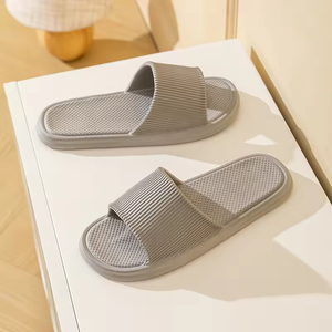 Pantuflas Antideslizantes y Antiolor para Interiores/Exteriores, Estampadas, para Hombre, Moda Verano 2026, con Características Antibacterianas y Silenciosas - Product Image 1