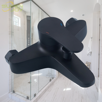 Pommeau de douche noir portable avec tuyau en acier inoxydable et support de fixation pour la maintenance des robinets de douche des toilettes des wagons de chemin de fer