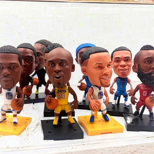 XUC Statues de personnages de dessins animés artistiques en résine PVC 3D peintes à la main, figurines de stars de basket-ball populaires, jouets de collection de joueurs de football S - Product Image 3
