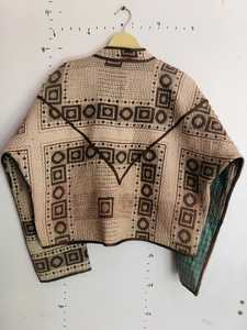 Nouvelle veste courte en tricot Kantha réversible vintage faite à la main avec fonction de séchage rapide, fermeture à boutons, coupe régulière pour l'été et l'automne - Product Image 4