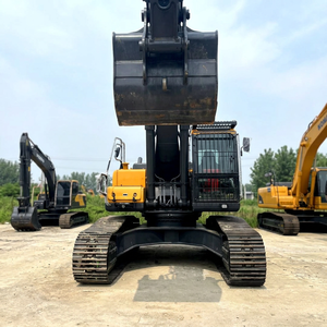 Efficient Zero-Tail HYUNDAI 350L VS Used Excavator for Excavating Foundations in <b>Tight</b> Industrial Corners - Product Image 1