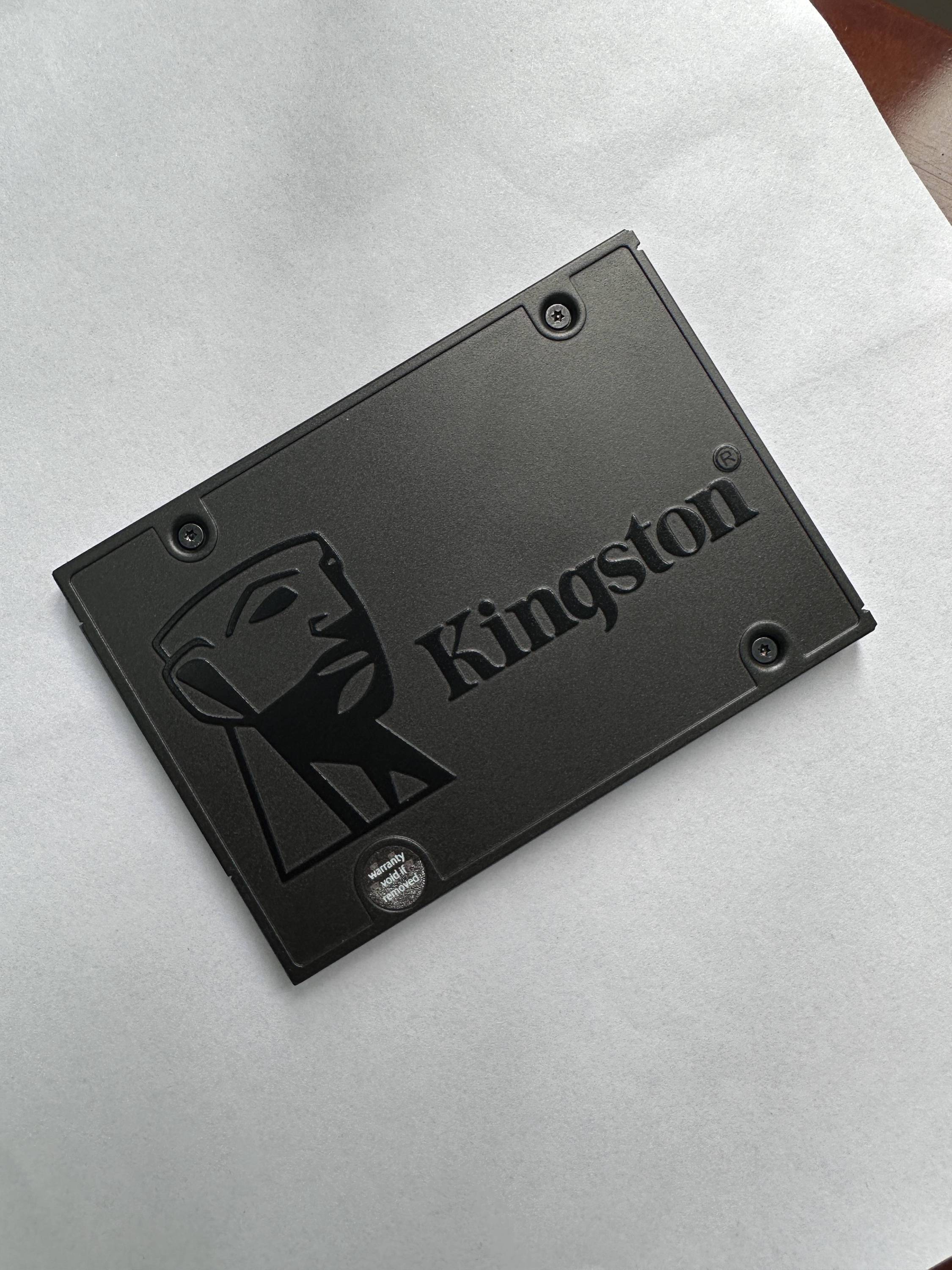 240GB (สองร้อยสี่สิบกริกะบิต)