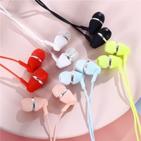 Vente en gros K Series K15 Écouteurs intra-auriculaires de sport Basses lourdes Contrôle filaire Nouvelle boîte-cadeau en cristal Indicateur de batterie LED