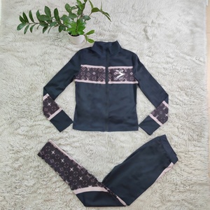 Conjunto de Yoga de Diseño, Ropa Deportiva IGUUD a Bajo Precio, el Mejor Proveedor de Camisetas Elegantes en Línea desde China - Product Image 6