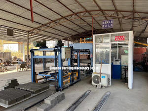 Blocs creux en béton de type européen, machine à blocs automatique à base de cendres volantes, ligne de production de béton, machine à fabriquer des blocs qt12 15 - Product Image 6