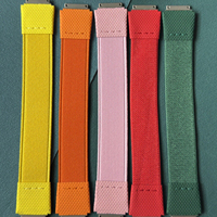 La dernière montre mécanique automatique de luxe haut de gamme 17-01 en or rose entièrement sertie de diamants et saphir bleu en fluorosilicone