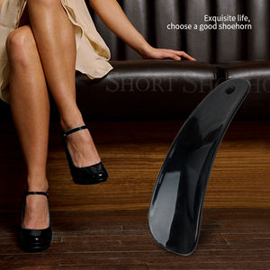 Vente en gros d'usine Logo personnalisé Aide à la chaussure courte paresseux Petit chausse-pied en plastique Chausse-pied de voyage - Product Image 6