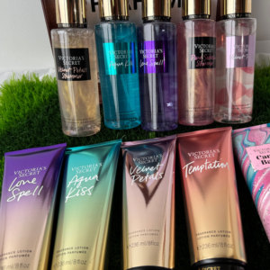 Perfume y Loción Corporal Victorias <span class=keywords><strong>Secret</strong></span> en Set <span class=keywords><strong>de</strong></span> 250 ml, Aroma Dulce y Duradero, Ecológico y <span class=keywords><strong>de</strong></span> Lujo, Venta al Por Mayor para Mujer - Product Image 1