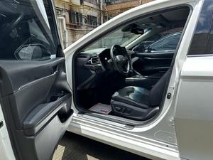 2019สำหรับ Toyota <span class=keywords><strong>Camry</strong></span> Le เบาะหนังซันรูฟแบบพาโนรามาแบบซุปเปอร์คลีนเทอร์โบอัตโนมัติ AWD รถ R18เชื้อเพลิงแบบไฮบริดที่ใช้รถซ้าย - Product Image 5