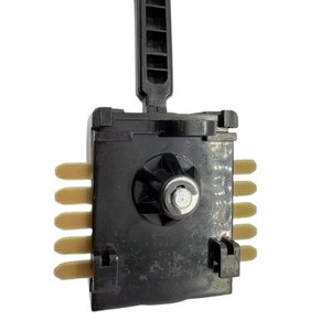 สวิตช์คอมบิเนชั่น Skoda รุ่น TCD-6031 อะไหล่แท้หมายเลข 443853276090 สำหรับเปลี่ยนไฟเลี้ยว - Product Image 2