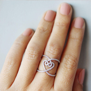 Anello Geometrico 3D a Forma di Cuore per Donne, Gioiello da Dito alla Moda - Product Image 3