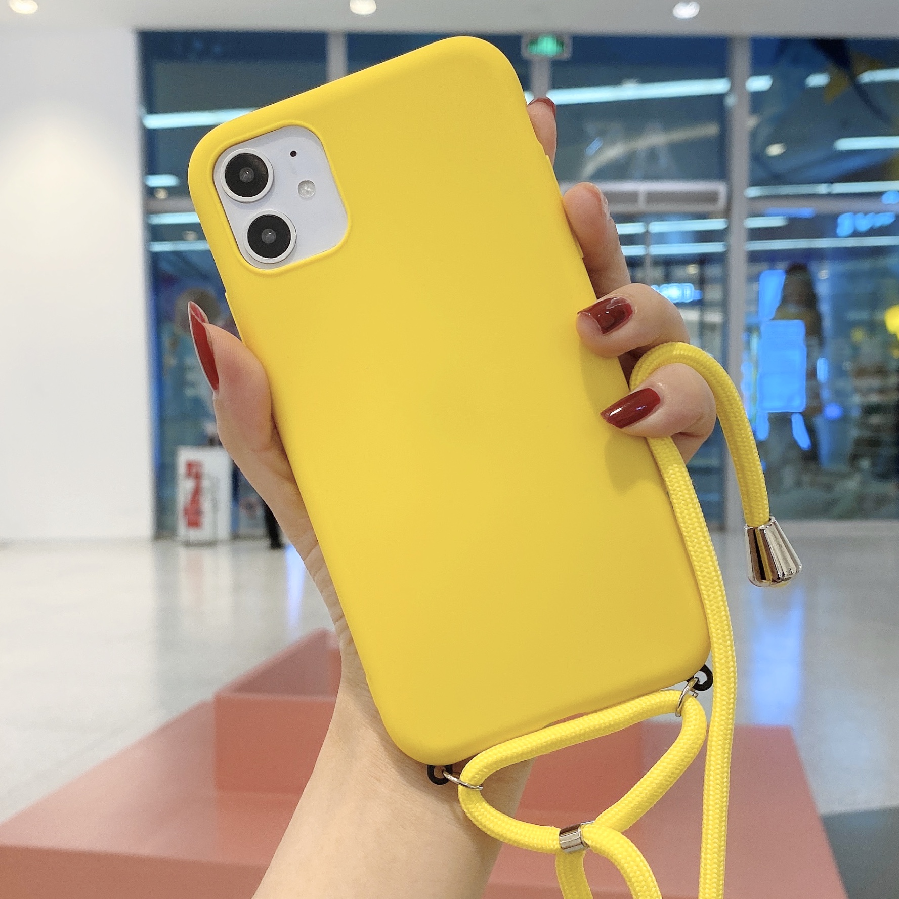 Jaune