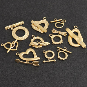 Hebilla de Joyería en Forma de Corazón de Acero Inoxidable, Chapada en Oro de 18k, para Fabricación de Pulseras, Componentes DIY, Diseño Floral en Relieve - Product Image 1