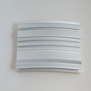 Profilo Dissipatore di Calore in Alluminio Serie 6000 Personalizzato Argento Bianco-Nero con Servizi di Taglio, Piegatura e Saldatura - Product Image 3