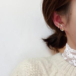 ต่างหูเม็ดเดี่ยวสแตนเลสขายดีต่างหูเกลียวปลายสูงสำหรับผู้หญิงกันน้ำเครื่องประดับฮิปฮอปที่ไม่ซ้ำใคร - Product Image 3