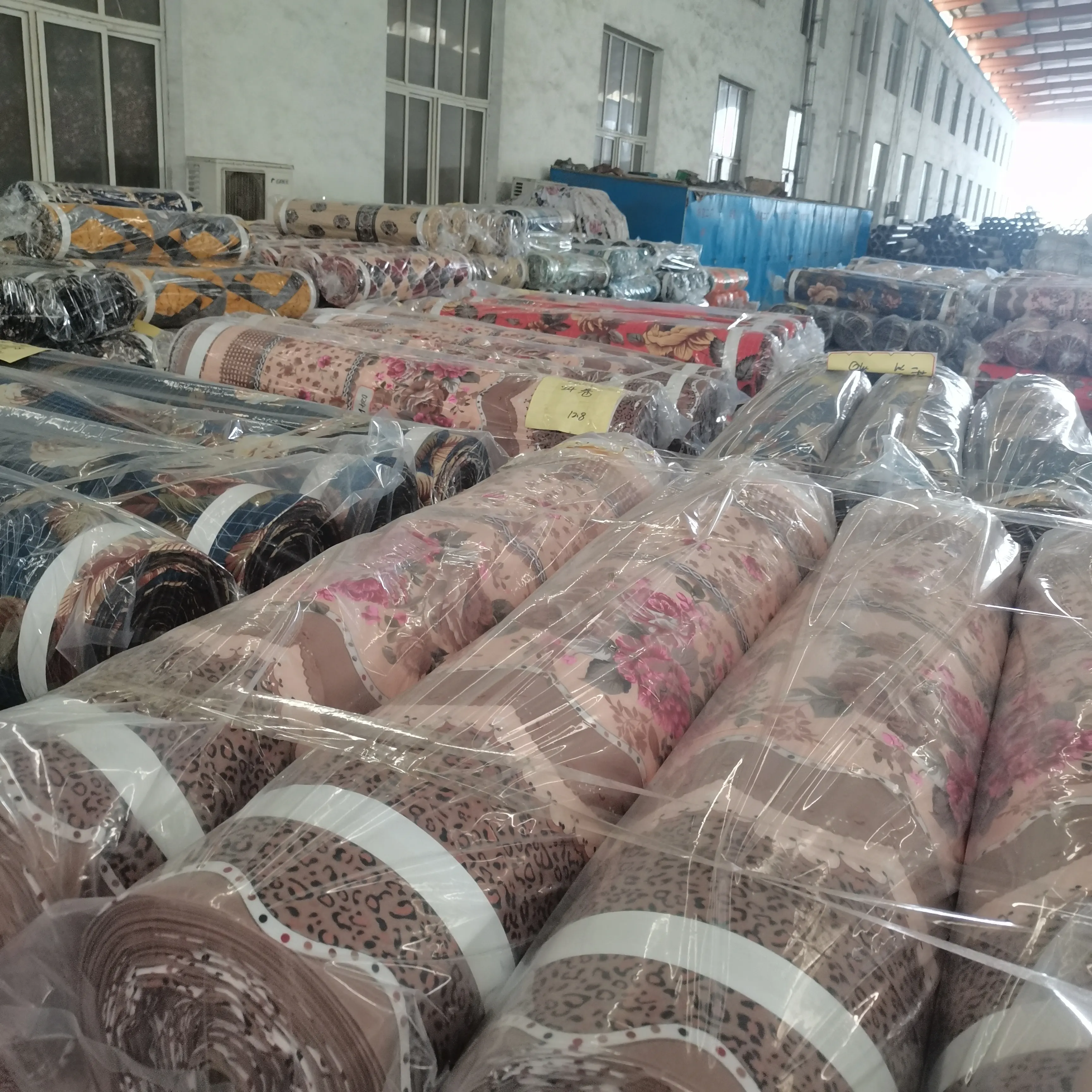 China factory direct supply 100% polyester printed fabric for bedding sheet raw material fabric