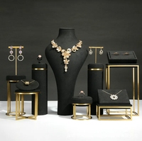 Ensembles en or supports de plateau plateaux personnalisés nouvelle vitrine personnalisée en métal noir mode support bijoux de luxe présentoir ensemble