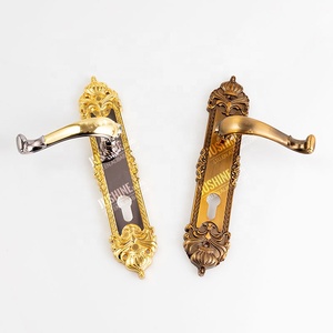 Poignée de <span class=keywords><strong>porte</strong></span> de chambre principale en alliage <span class=keywords><strong>d</strong></span>'aluminium MAE avec panneau <span class=keywords><strong>d</strong></span>écoratif en relief <span class=keywords><strong>Couronne</strong></span> et levier régale - Product Image 4